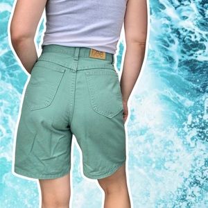 True Vintage 90s Lee Denim High Rise Shorts, Size M